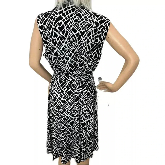 STUDIO ONE New York Women’s Large Geometric Dress Sleeveless V Neck Black White - Picture 3 of 8